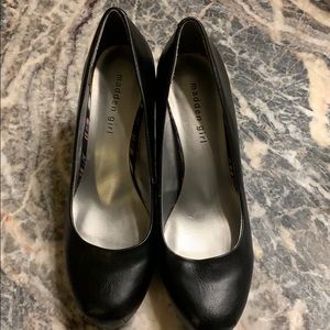 Madden Girl black pumps 9.5